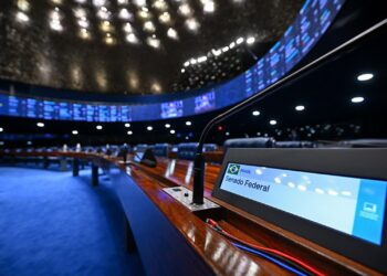 PL é o partido que mais elegeu governadores e senadores
