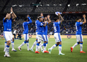 Fabrício Bruno decide, Cruzeiro vence o Remo e sobe para terceiro no Brasileirão
