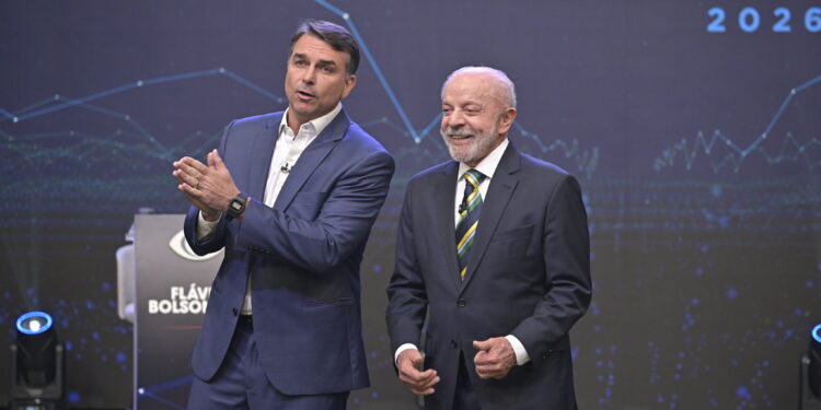 Lula e Flávio trocam acusações em debate tenso marcado por Vorcaro, Lulinha e segurança