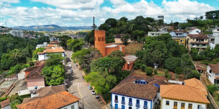 Papa Leão XIV nomeia dom Francisco Cota novo bispo de Itabira-Coronel Fabriciano