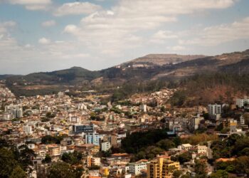 Cidade operária e berço da Vale, Itabira mantém histórico de voto à esquerda e dá nova vitória a Lula