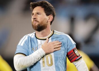 Messi se aposenta da seleção argentina após 21 anos