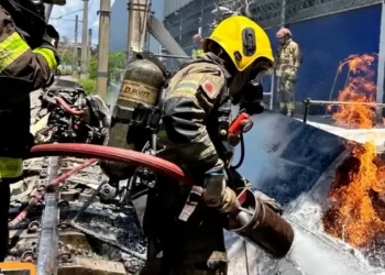Monomotor cai no pátio do Metrô de BH e mata piloto