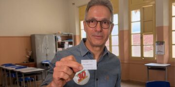 De 6 milhões de votos a menos de 100 mil: Zema perde força em Minas e sucessor fica em 4º
